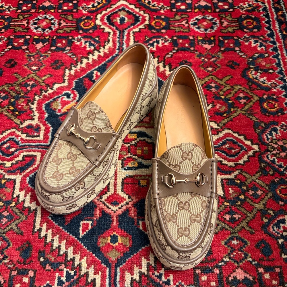 Gucci Monogram Brown Loafers size 39